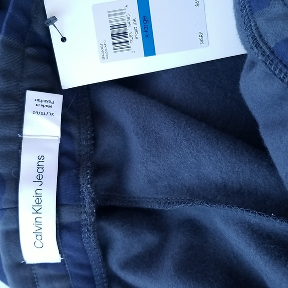 Calvin Klein joggers XL - Picture 4 of 11